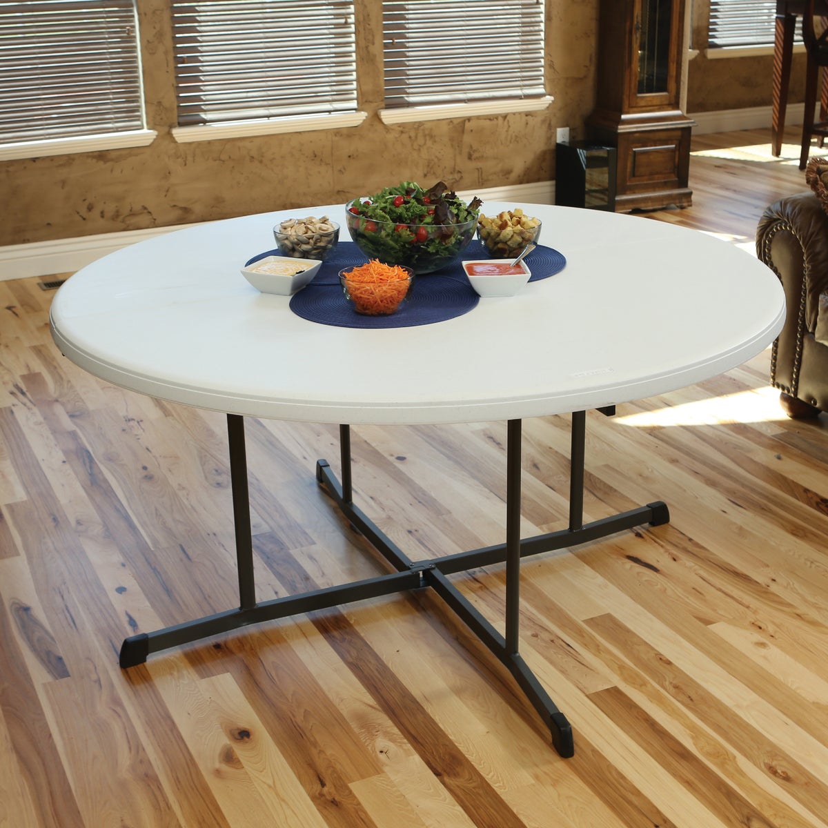 lifetime 5ft round table